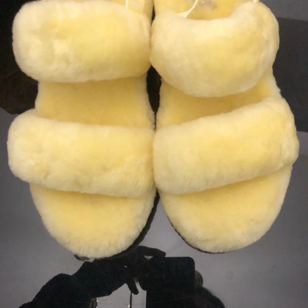 UGG WINTER SLIPPERS SANDALS WOMENS SIZE 8 - Picture 5 of 15